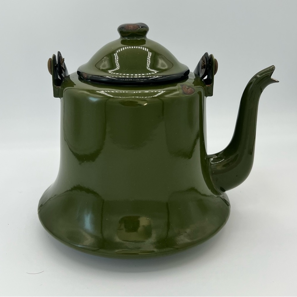 Vintage MCM Avocado Green With Black‎ Trim Japanese Enamel Teapot Kettle Rattan